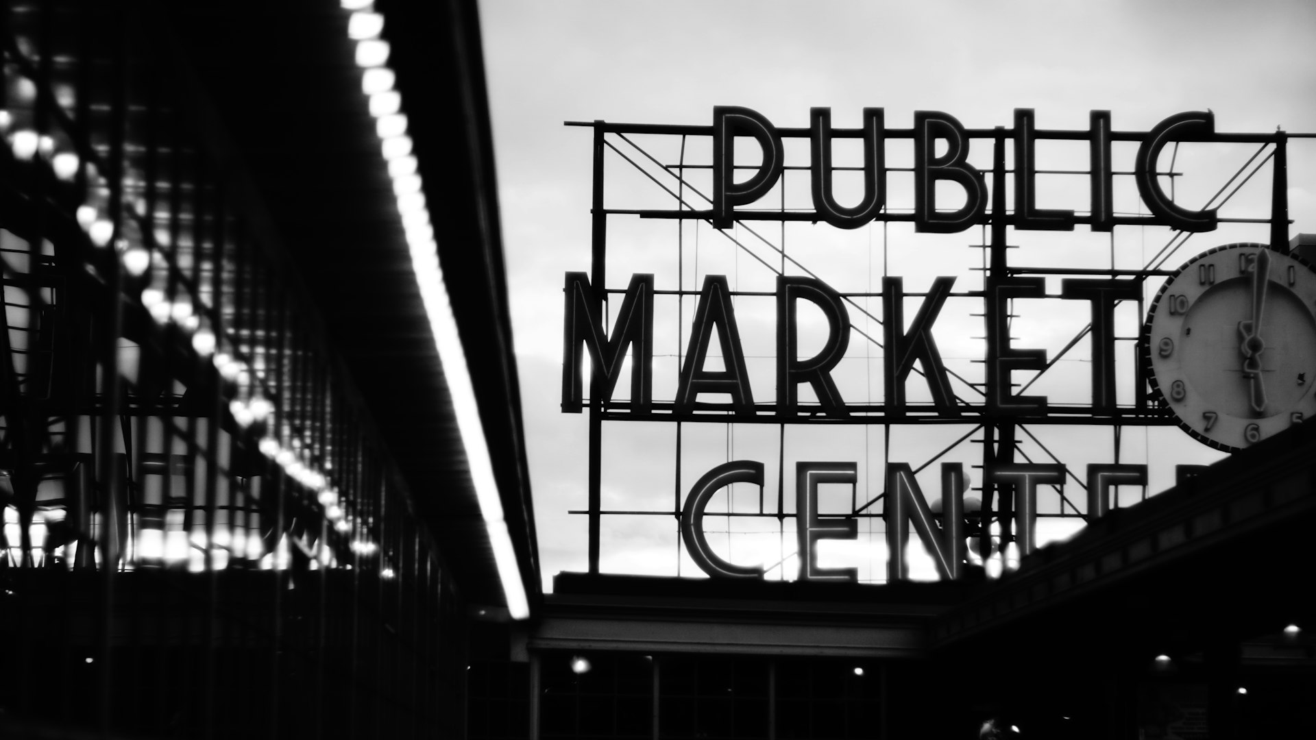 Navigating the Next Wave: The Future of B2B Marketplaces in Digital Commerce