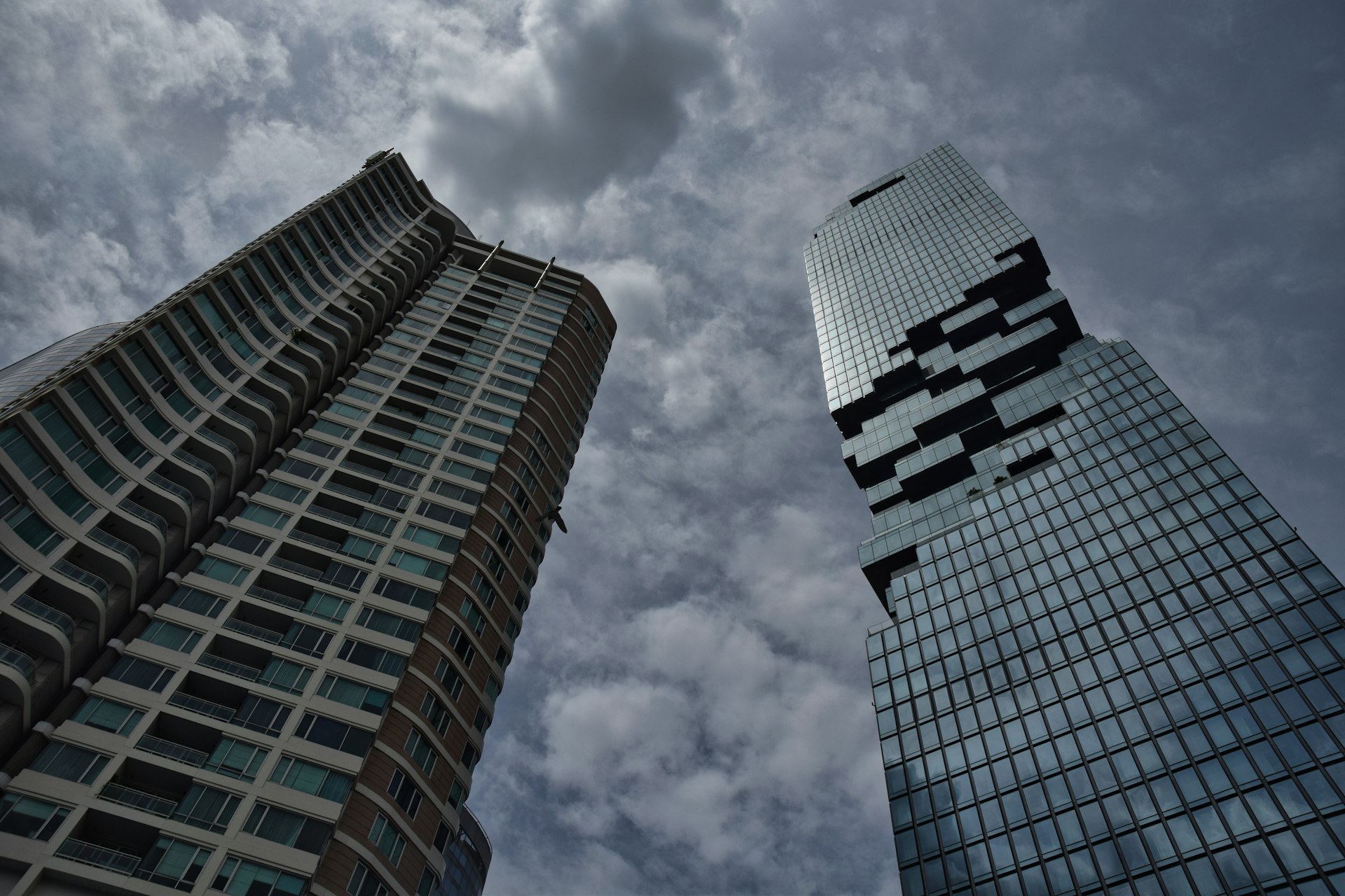 Strategic Approaches for Business Resilience in Uncertain Economic Times