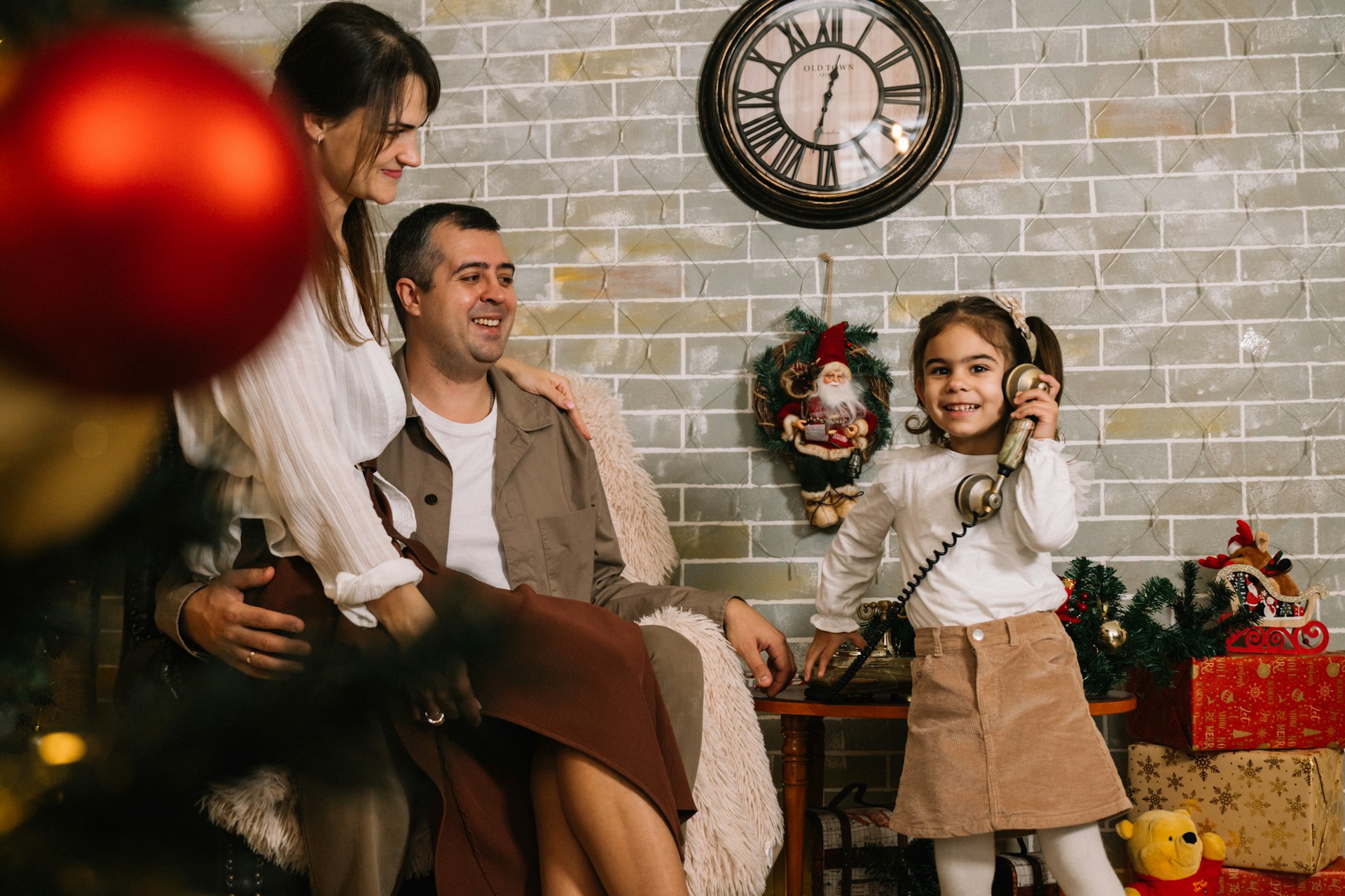 How Family Traditions Strengthen Bonds and Enrich Holiday Celebrations